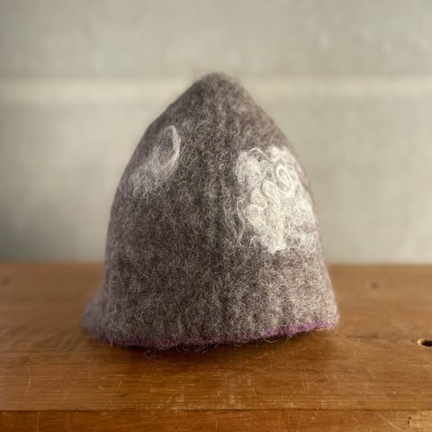 ウール羊毛フェルト帽子　tongari