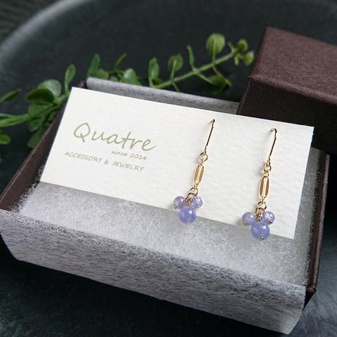 タンザナイト【Tanzanite】 可憐な３粒ピアス