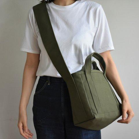 PARK SHOULDER TOTE BAG（オリーブ/カーキ）