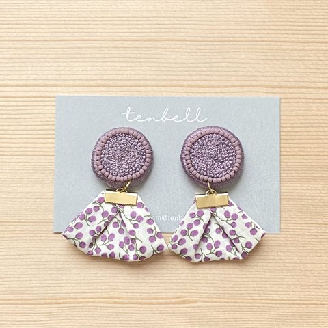 リバティで作る刺繍アクセサリー(パープル)