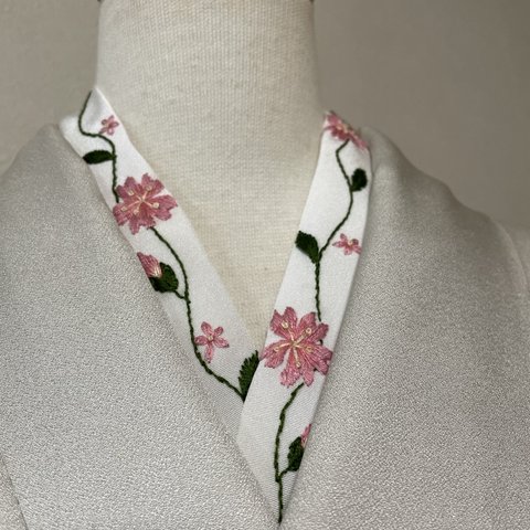桜刺繍半襟