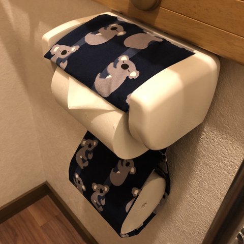 コアラ🐨のトイレットペーパーホルダー　ネイビー