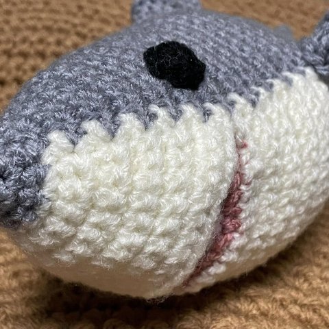 かぎ針編み海洋生物ホオジロザメかわいい編みぐるみ (Lサイズ) Crochet Sea Creatures Great White Shark Amigurumi (L size)