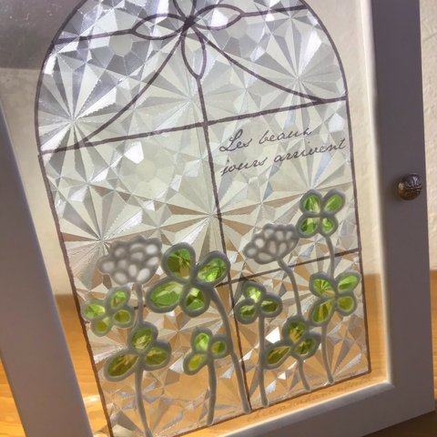 教会の窓  クローバー　ギャラリーグラス　ステンドグラス風アート　シンプル