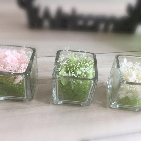  ガラスの中のあじさいとかすみ草〜glas cube  hydrangea（受注制作）