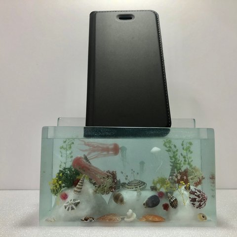 スマホスタンド(大)海の中の世界　貝とクラゲと海藻と