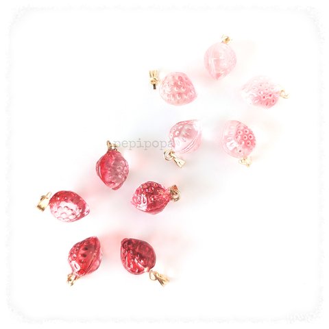 【高品質】吊り下げカン付き ガラスパーツ キラキラ透明 いちご 赤 ピンク フルーツチャーム ５個セット