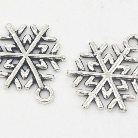 雪 4個 雪チャーム ペンダント 銀古美 アンティーク ハンドメイド 手芸材料 アクセサリーパーツ