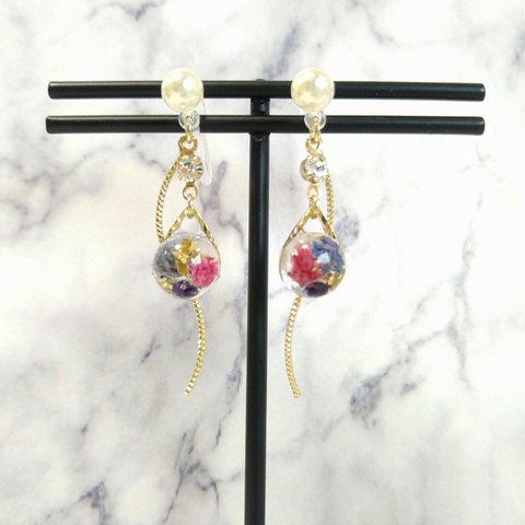 かすみ草ゆれるｲﾔﾘﾝｸﾞ✾ﾋﾟｱｽ〘樹脂ﾉﾝﾎｰﾙ❥樹脂ﾎﾟｽﾄﾋﾟｱｽ❥ﾈｼﾞﾊﾞﾈ式ｲﾔﾘﾝｸﾞ〙ウェーブ❥送料無料💕