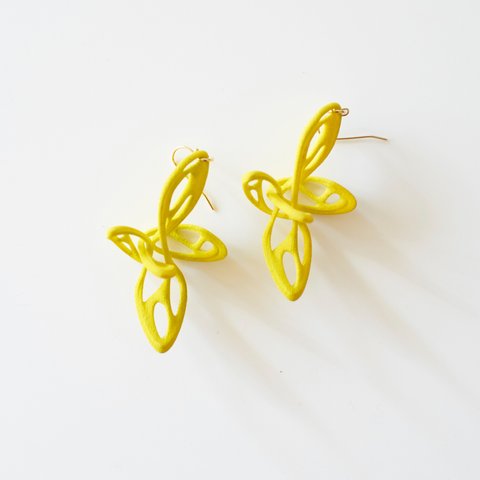 Dancing Butterfly Earring MasterdYellow ダンシングバタフライ　ピアス　マスタードイエロー