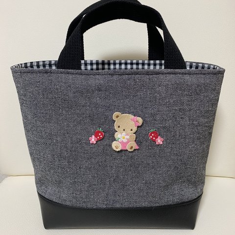 1名様限定♡トートバッグ♡ワッペン付き♡黒！お弁当バッグ