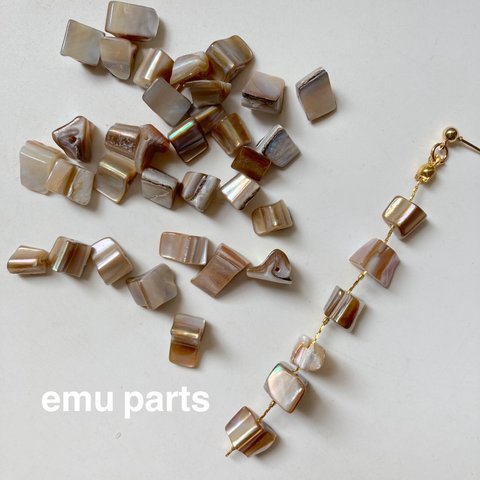 天然shell beads light khaki20p