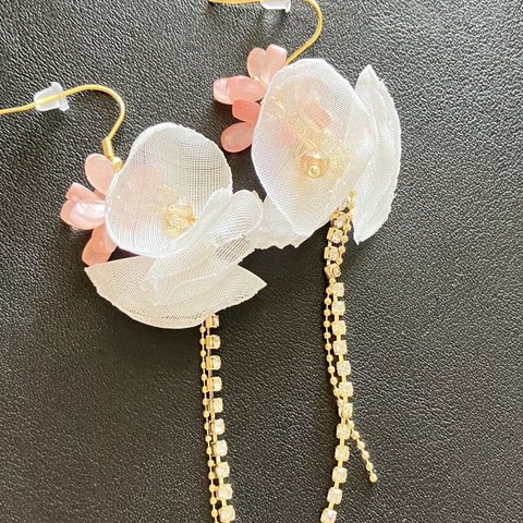 【セール】シフォンとお花のビーズピアス