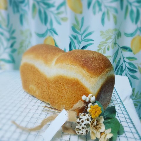 ホシノ天然酵母の山食パン