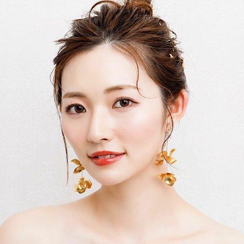 ME131　花 大ぶり 小枝　結婚式イヤリング 　ウェディングアクセサリー　ブライダルイヤリング　ゴールド　ウェディングイヤリング ピアス 　前撮り　和装