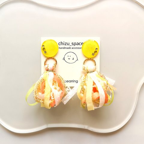 【sale】2way*ネオンイエローのタッセルのピアス/イヤリング