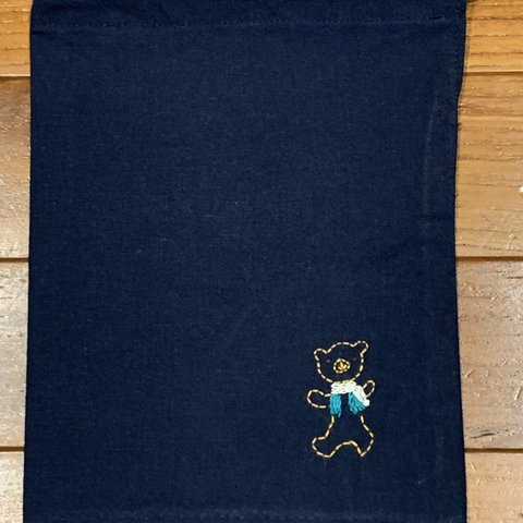 手刺繍入りポーチ♬