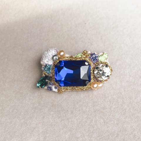宝石刺しゅうのbrooch 大(blue)
