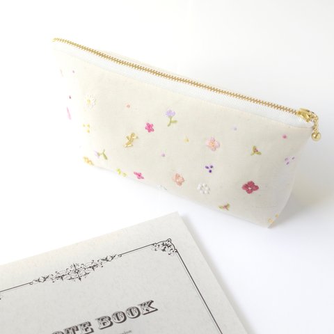 【受注制作】刺繍のペンケース　内ポケット付き