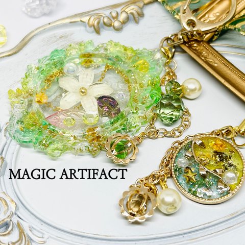 レジン✧シャカシャカキーホルダー✧ストラップ♡緑の国で開かれる花の妖精たちの魔法のパレード♢