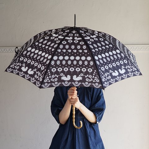 【予約販売】竹の傘 magyar black 晴雨兼用 長傘 ALCEDO 161046 日傘 雨傘 東欧柄 鳥 ブラック