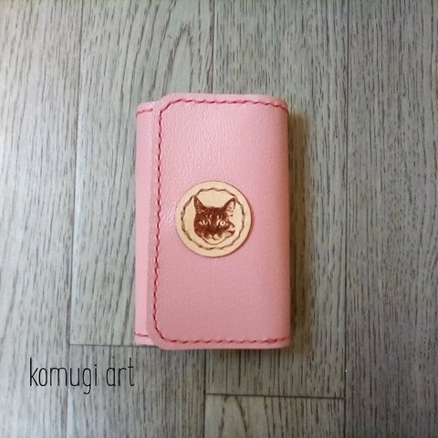 桜色　 komugiartオリジナル猫顔 本革キーケース  スマートキーも収まります。
