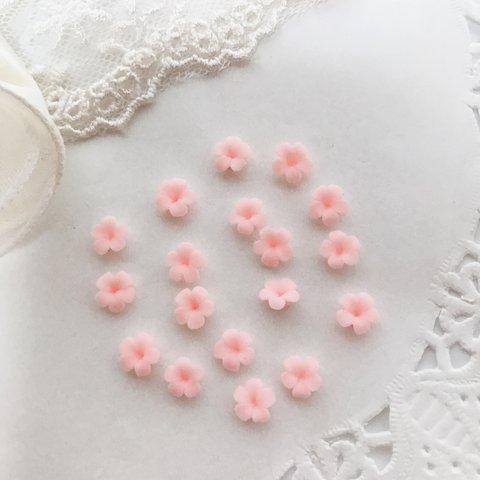 ピンク　小さな花 小花 ネイル ミニ サイズ 樹脂 レジン素材 材料 イヤーカフ に 3