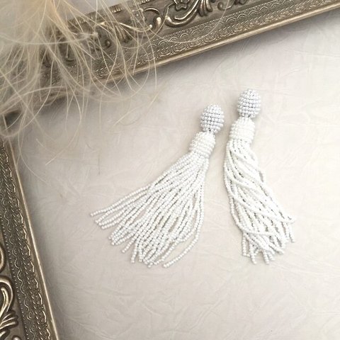 muguet タッセルピアス かわいい花嫁のウエディングアクセサリー結婚式  ブライダルピアス 　フォトウェディング　ブライダル イヤリング加工金属アレルギー対応可能