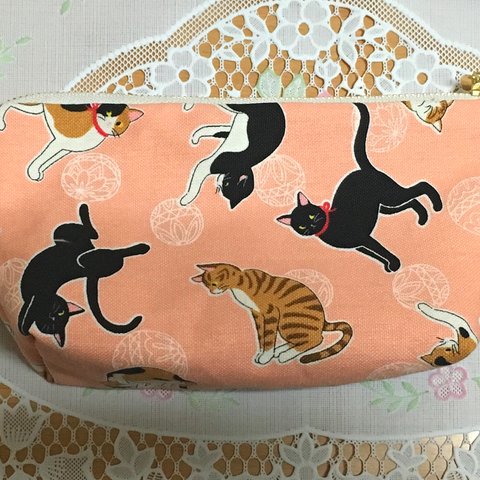 [SOLD OUT]オーダー品☆和☆猫のポーチ☆裏地肉球☆18㎝ファスナー♪