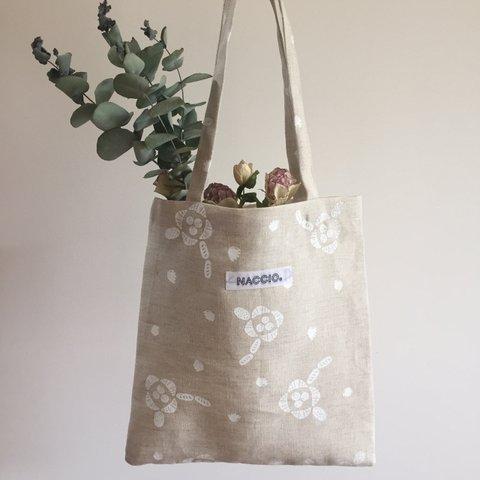 pan_hana_white_TOTE