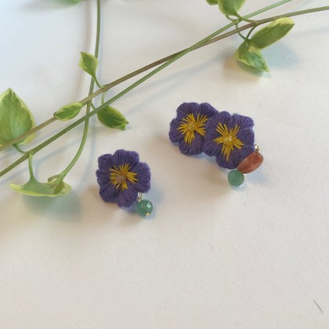 刺繍 のお花のイヤーカフ(セット)紫 