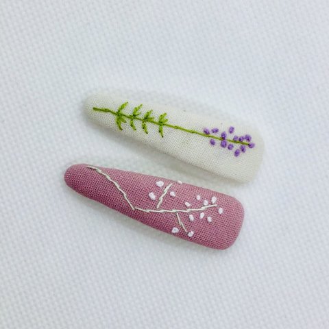 50%オフ　刺繍　ヘアピン 2個セット　パッチンピン