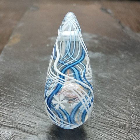 [ガラス]  ライン  線  ブルー  ホワイト  雪  結晶  ペンダント  ガラス細工
