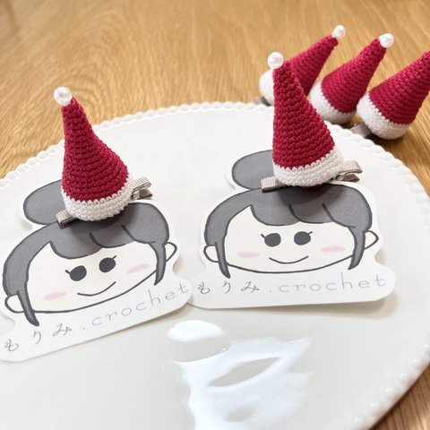 クリスマス仮装に⭐︎サンタクロース帽子のヘアピン