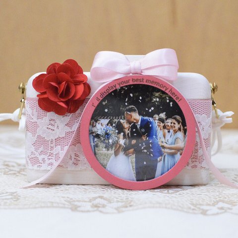 大人かわいい結婚祝い用レース付カメラ型フォトフレーム　ピンク 写真12枚