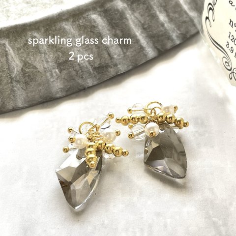 ２pcs★charm・sparkling polygonal glass（ガラスチャーム）