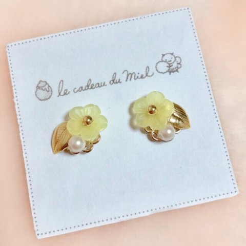 春のお花ピアス