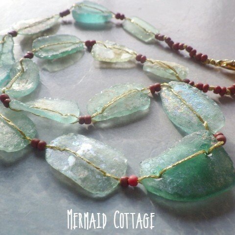 Ancient roman glass necklace　　古代ローマングラス