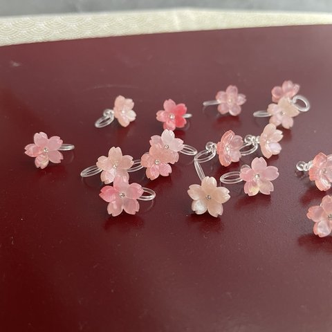 小さな桜 ノンホールピアス
