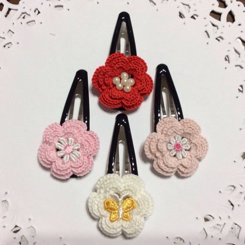 ハンドメイド☆立体花パッチンピン可愛い♡パール小花蝶々付きヘアピン