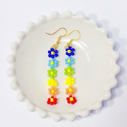 ビーズピアス　ビーズイヤリング　ゆらゆらピアス　~レインボーフラワーチェーン~ Beaded Earrings Piercings 비즈귀걸이