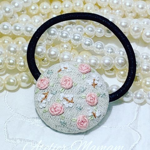 刺繍のお花 embroidery flower   ボタニカルガーデン　ヘアゴムorブローチ