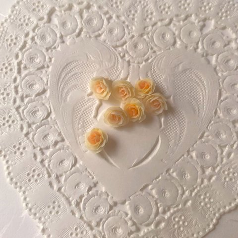 樹脂粘土　薔薇　小さめ　淡いオレンジグラデーション
