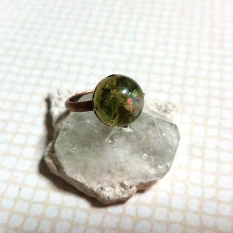 鉱物のカケラリング〈Peridot〉〈銅古美〉