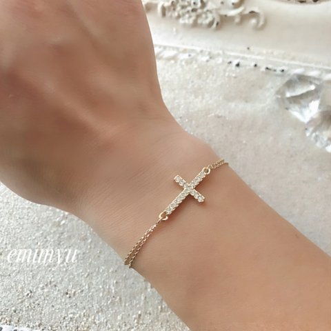 Cross Crystal Gold Bracelet