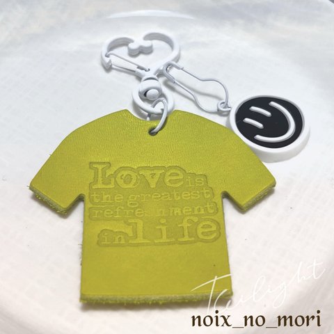 ·̩͙꒰ঌ  カッコ可愛いTシャツ型colorfulな本革タグ 《 Love Life編 》 ໒꒱·̩͙