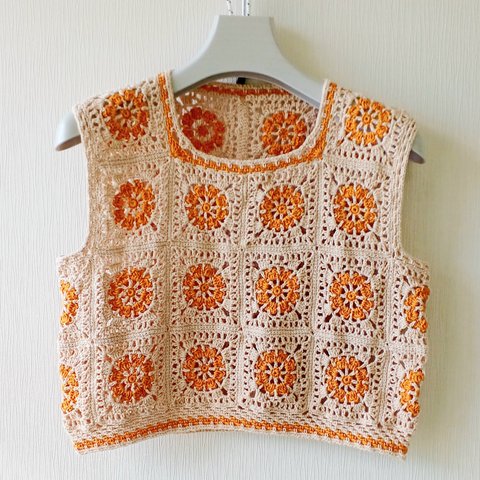 夏糸のモチーフ編みベスト　オレンジ