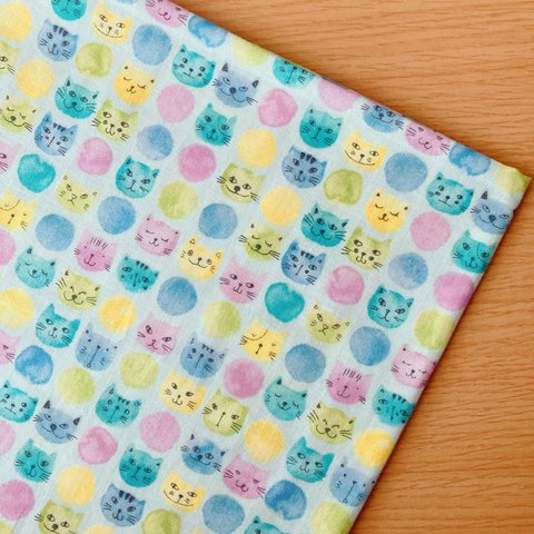 50*50【Wガーゼ】Colorful Cat Face／水色《 生地 ダブルガーゼ ガーゼ生地 コットン 綿 ねこ 猫 ネコ 水彩 サークル カラフル COTTONCANDY ガーゼ 》