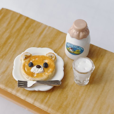 クマのミルクパンケーキ　ミニチュアフード