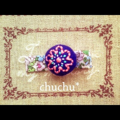 【sold out】お花の刺繍入り♥ヘアピン